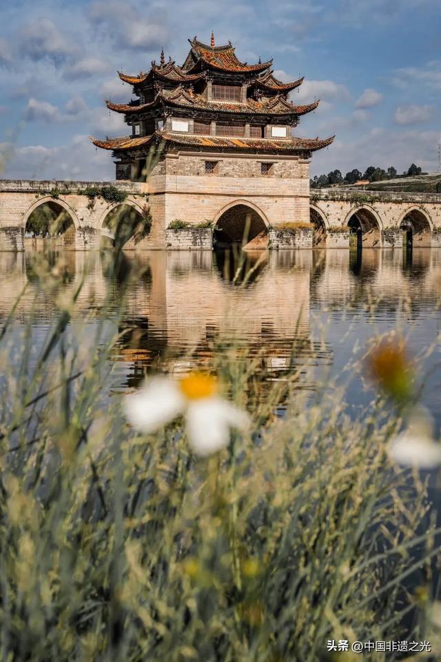云南建水——千年临安古城 ：中国最后一座活着的古城！
