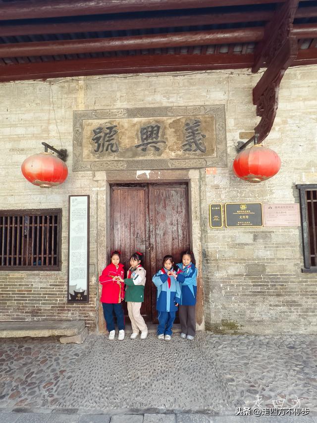 青砖黛瓦间的盛世闲庭——赣州灶儿巷漫游记