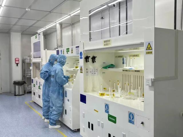 国内首个光子专用大模型启动升级，挑战业内空白