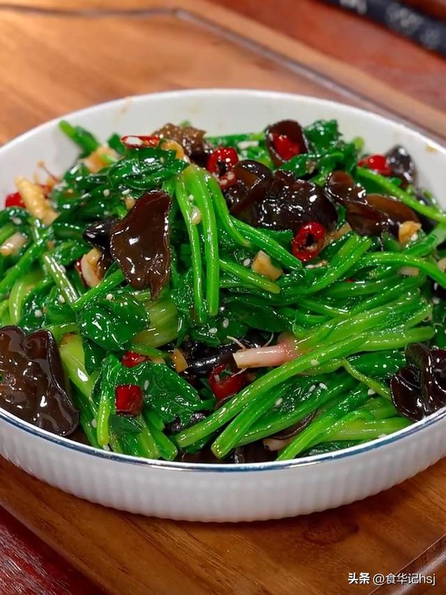 4种一吃就“拉屎”的蔬菜，被称为“肠道润滑油”帮助你顺畅拉屎