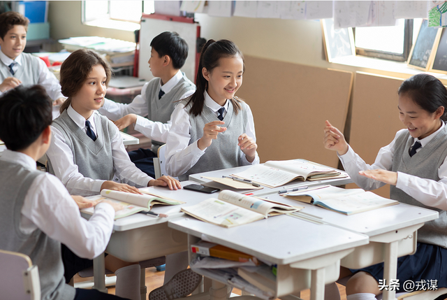 家委会发1000元起步的捐款通知，校方甩锅？这场自愿捐款太膈应人