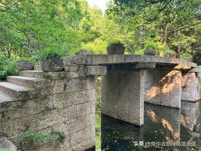 绍兴柯岩风景区，柯岩、鉴湖和鲁镇各自的魅力
