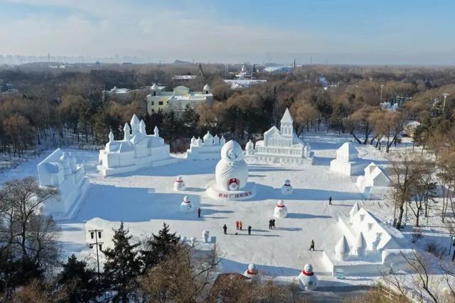 一起走进第38届太阳岛雪博会《欧陆风情》的雪境童话镇