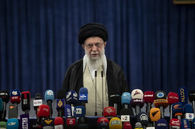 特朗普刚抵达达沃斯，50架大运升空	，美军将在中国春节前开打？