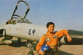 1981年，他驾战机从台湾投诚大陆，受奖65万元，现在怎样了？图片