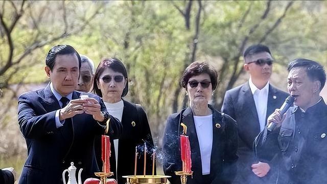 解放军台海巡航再升级，马英九摊牌：大陆若要武统，台岛不接受