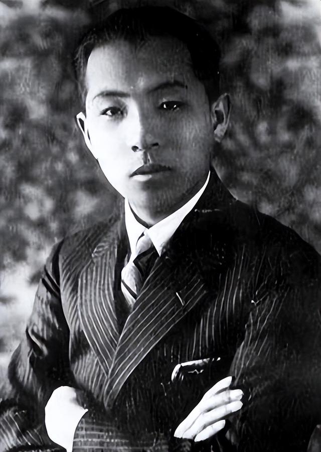 于凤至胸前溃烂赴美求医，一老外抱住她亲了一口说：你终于到了