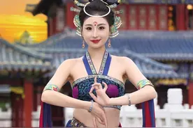 从敦煌壁画飞出的文化友好使者——访飞天如意扮演者刘锐图片