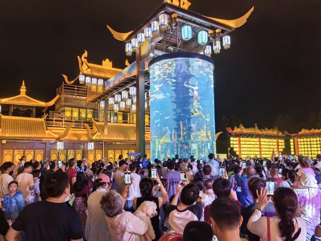 嘉鱼不夜城，越夜越精彩