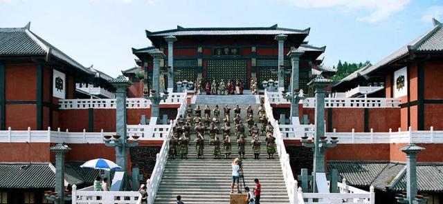 远看焦作北山，惊现一座豪华瑰丽的城堡