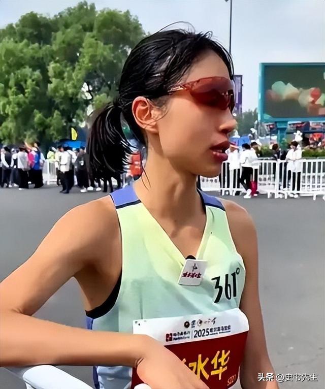 “最快女护士”再起风波！本人账号清空，官媒发声，白岩松被牵连