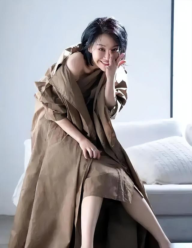 她一生"风流成性、老少通吃"，撩汉无数	，现如今56岁却依旧单身