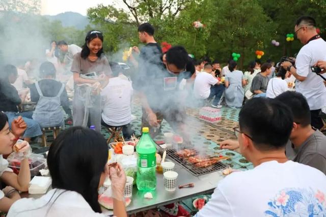 黟县秋日藏诗意！治愈所有疲惫~ | 超级皖黄山市争霸赛等你来战 | 皖美秋日