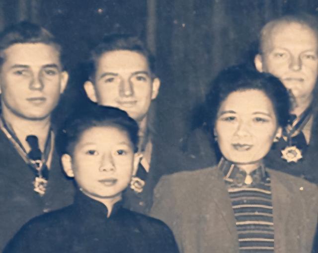 宋美龄贴身护士透露：她晚年在美国时，经常嘟囔“没有铜钿”
