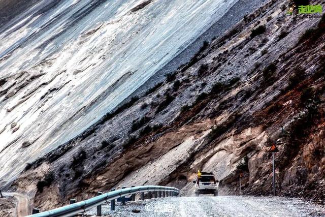 中国最后一条"野性进藏路"即将消失！10年前的越野地狱今成了坦途