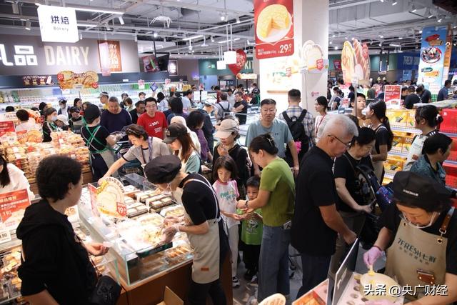 一天热销7吨榴莲，京东七鲜望京新店开业首日场面火爆