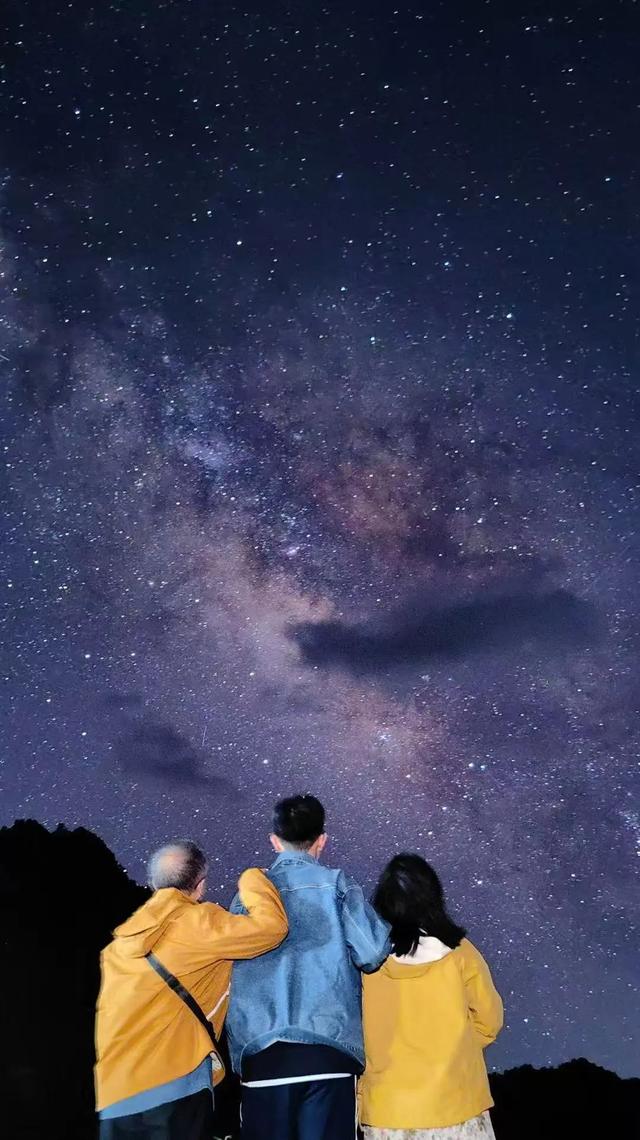 高温速逃指南！连续一周“全勤打卡”日照金山+星空银河！