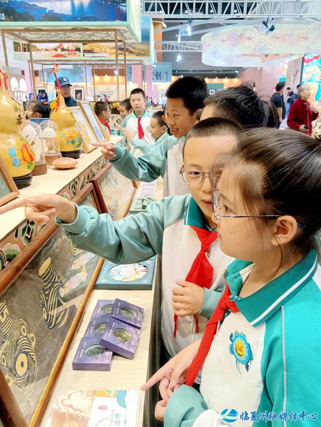 敦煌文博会：临夏州揽获3项大奖、签约2个项目！
