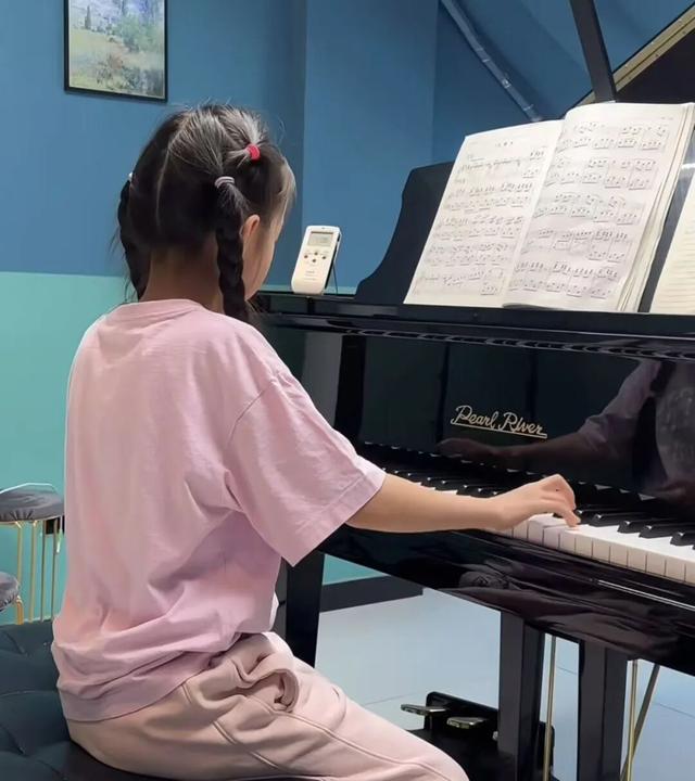 在北京	，不买学区房，带女儿住五星级酒店上学