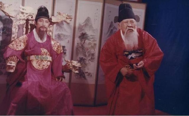 05年，韩国把“汉城”改为首尔，全世界里为何只要求中国修改称呼