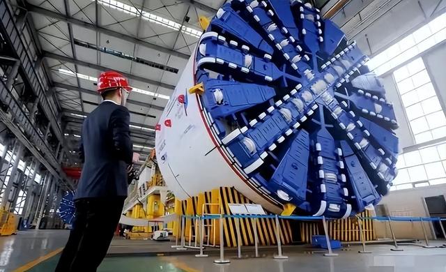 中美德盾构机差距有多大？美国每小时3.6米，德国6米，中国多少