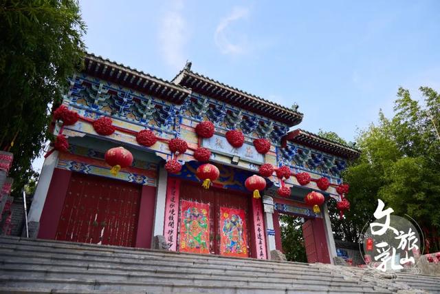 在圣水宫，遇见一场山水与时光的温柔对话