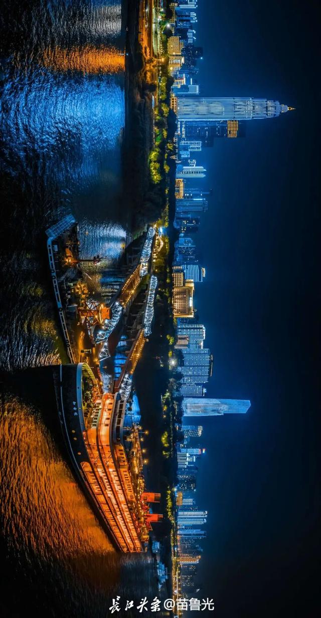 在江岸，此刻更懂你