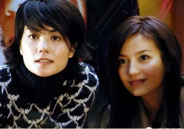 封杀四年，49岁赵薇突传消息，因胃癌去世传闻5个月前就真相大白