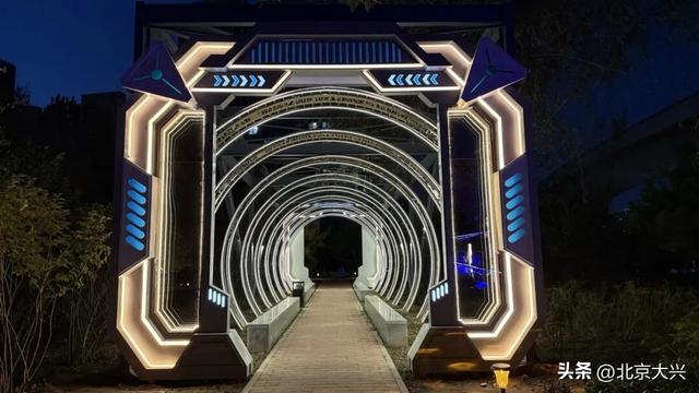 公园变身“太空基地”！遛娃打卡又有新去处