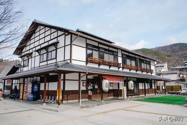 松本私藏秘境：浅间温泉乡的日常，泡汤、读书，是可负担的精致