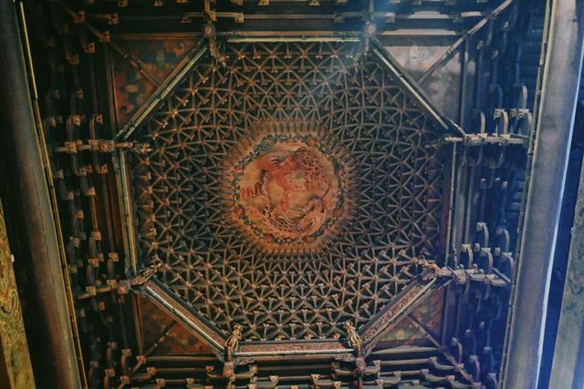 神仙不输泉州，这座闽东小城也有封神的秋天