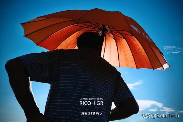 真我GT8 Pro大揭秘：可换镜头模组、类纸再生皮革，这次真玩大了