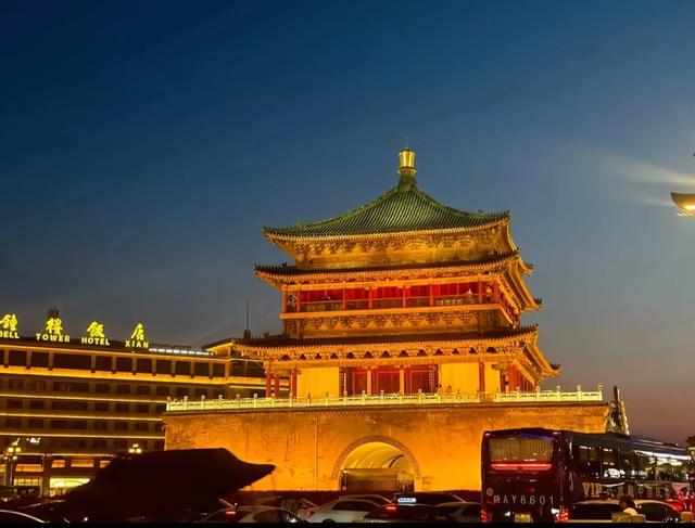 在大唐不夜城蹲了三天，我终于明白它为什么能让全国游客“上头”