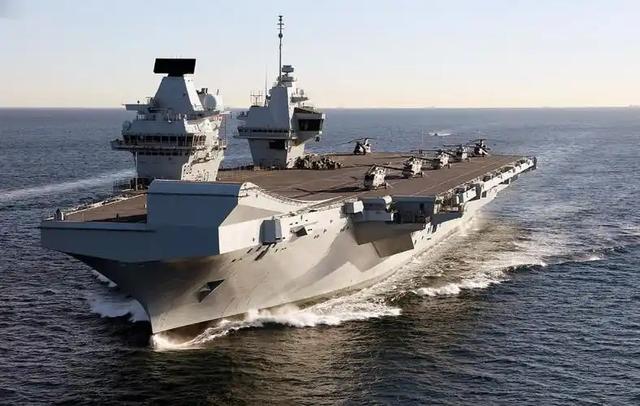 又让张召忠说中了？东拼西凑550亿建的2艘航母，如今彻底成为累赘