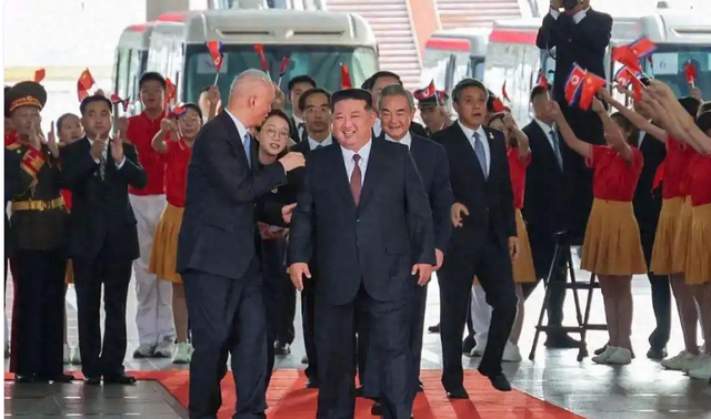 从北京学习经验？1个月后，金正恩也要大阅兵，朝鲜大杀器将亮相