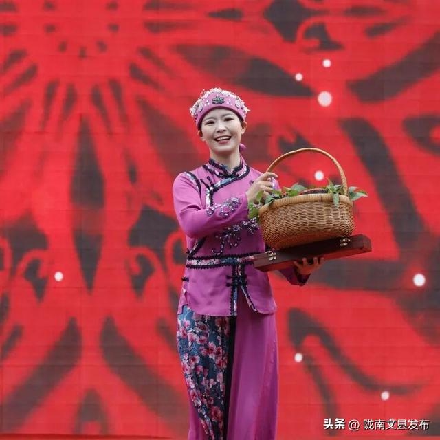 正月十五的白马山寨