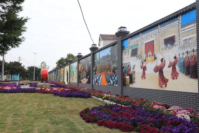 夫子若魂穿新洲必疑：观之若仙境，真乃问津处乎？新洲“问津文化墙”引领乡村颜值