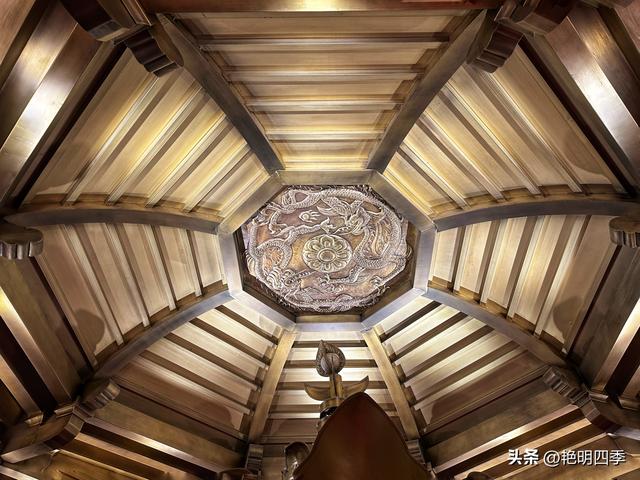 华严寺：“八大辽构”之七，拥有最美辽塑菩萨和最美古代书橱
