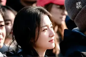 难怪张新成爱李兰迪6年，李兰迪的生图也太扛打了！图片