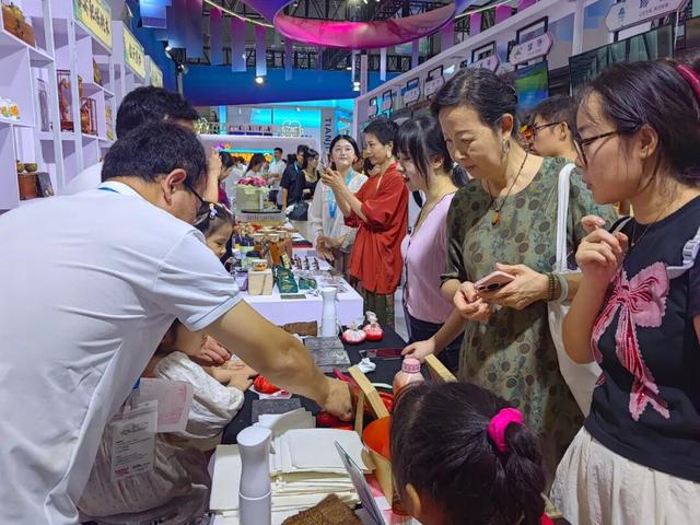 济宁文旅闪耀 2025 中国文化旅游产业博览会