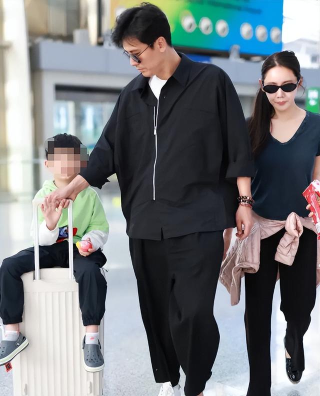 于晓光也没想到	，全智贤塌房仅3天，秋瓷炫竟因一个举动口碑暴涨