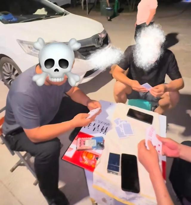 甘肃一女子扶摔倒老人反被诬陷，自证清白后老人家属道歉信上写“她苦苦求我们道歉”，还报警称隐私被泄露