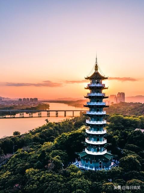 三年没牵手的夫妻，如何在一场旅行中找回心跳呢❓