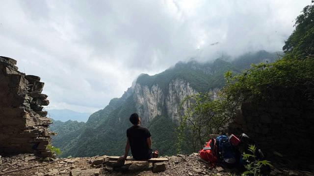 湖南天门山：一场逃离喧嚣的山野之约