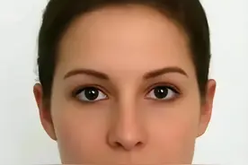 曾经强烈欢迎朱拉尼政府到来的叙利亚网红女记者现在后悔了图片