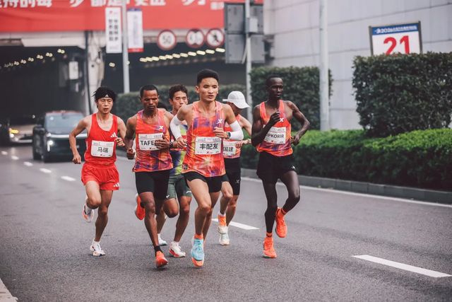 新赛期 新历史 #2026重庆马拉松