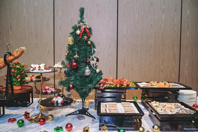 鎏光奢韵点亮冬日绮梦——苏州丽思卡尔顿2025圣诞新年季璀璨启幕