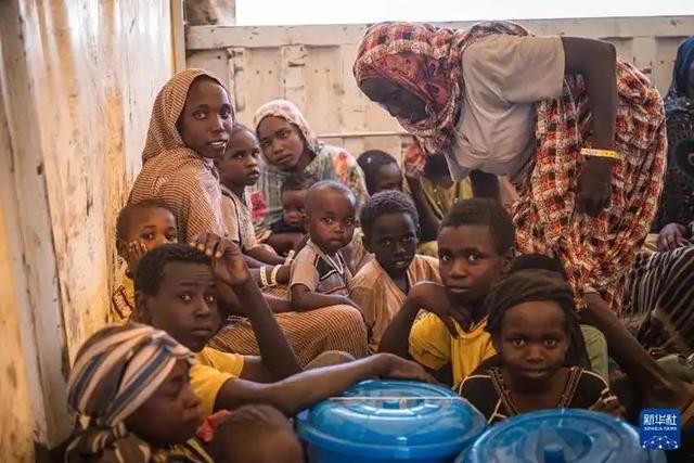 苏丹难民曝出细节！搜不到钱就强奸，就连女孩的卫生巾都被撕开？