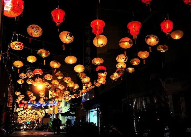 迎元宵，共团圆。100个元宵灯谜你能猜对几个？