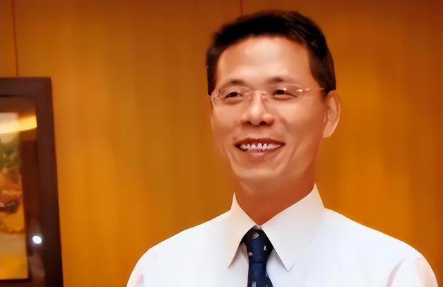 美国发出全球通缉令，逮捕中国芯片科学家陈正坤，现在怎么样了？